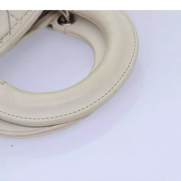 CHRISTIAN DIOR Lady Dior Cannage Cream/White Leather Hand Bag! - Picture 7 of 16